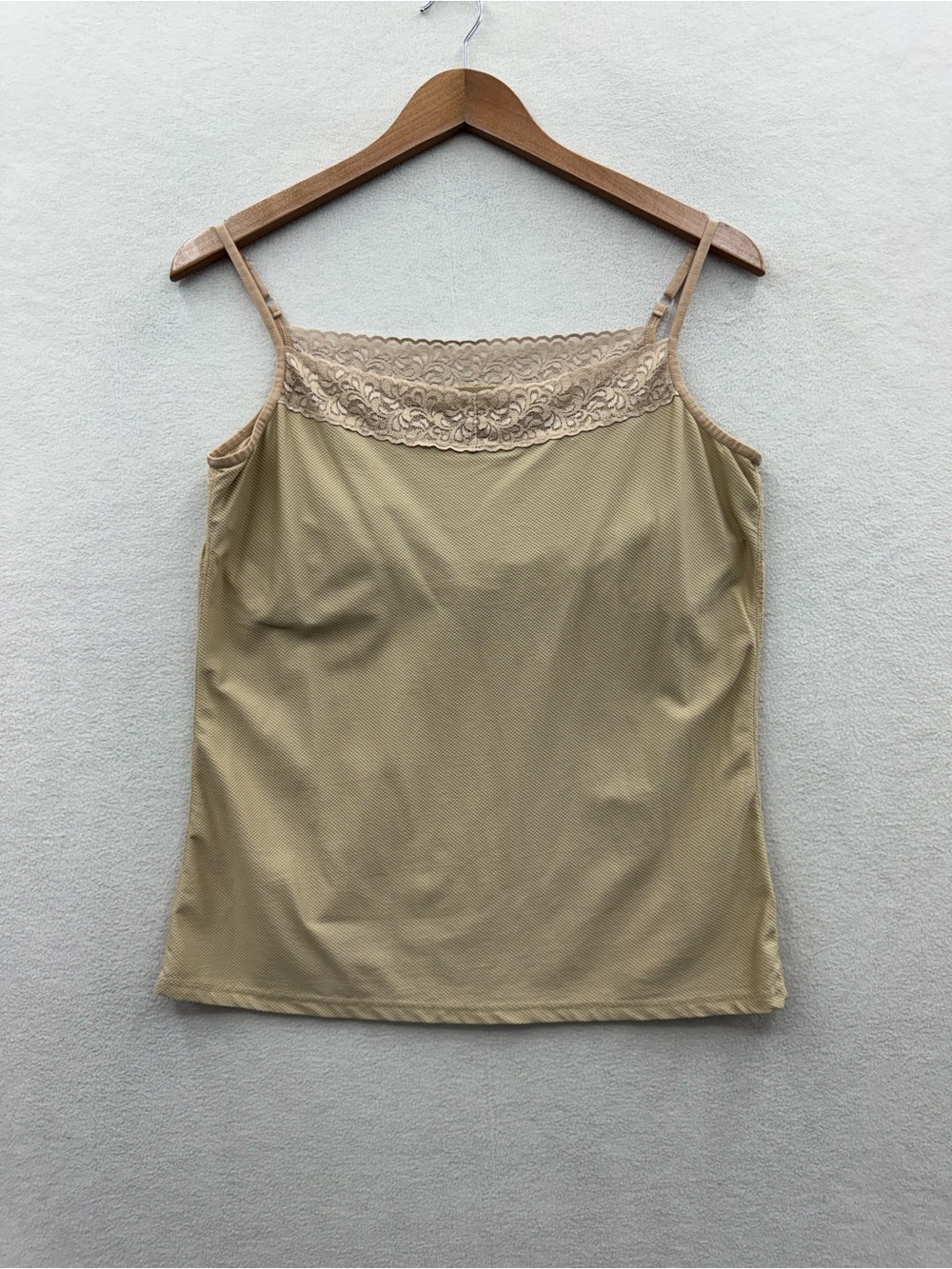 ExOfficio Women’s Large Give N Go Lacy Cami Quick Dry Travel Tank Nude Shelf Bra